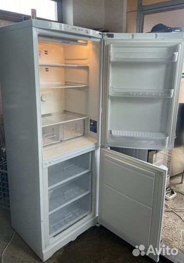 Холодильник бу indesit, высота 167 см