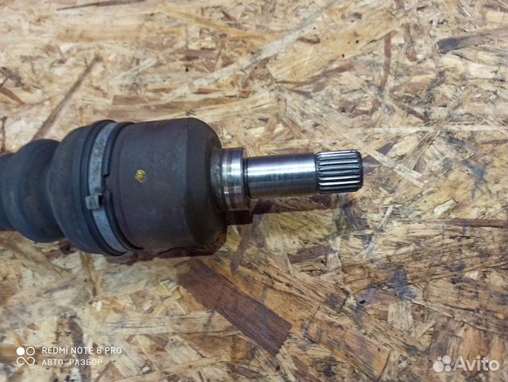 Привод левый Ситроен Ксантия 1,8