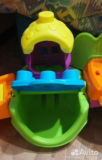 Музыкальный городок fisher price