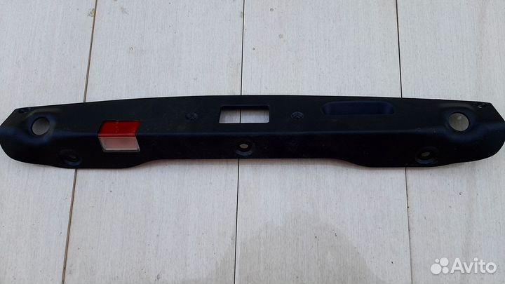 Накладка багажника Mercedes C-Class W204