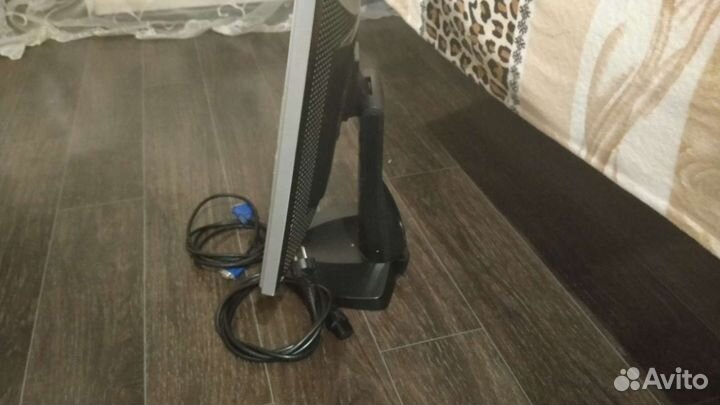 Монитор Samsung SyncMaster 171s