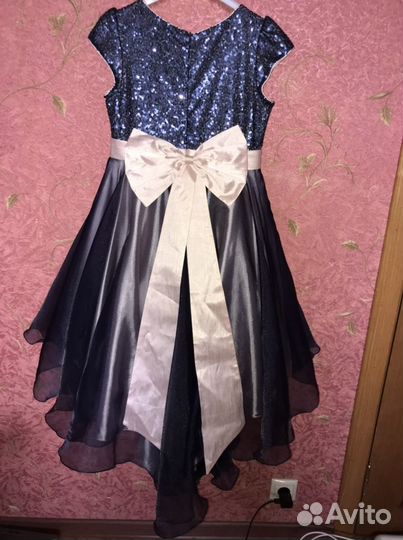 Продам платье для девочки