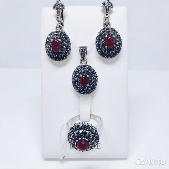 Серебряный комплект