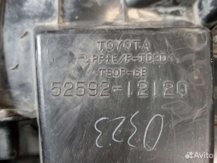 Подкрылок заднего бампера Toyota Corolla e150