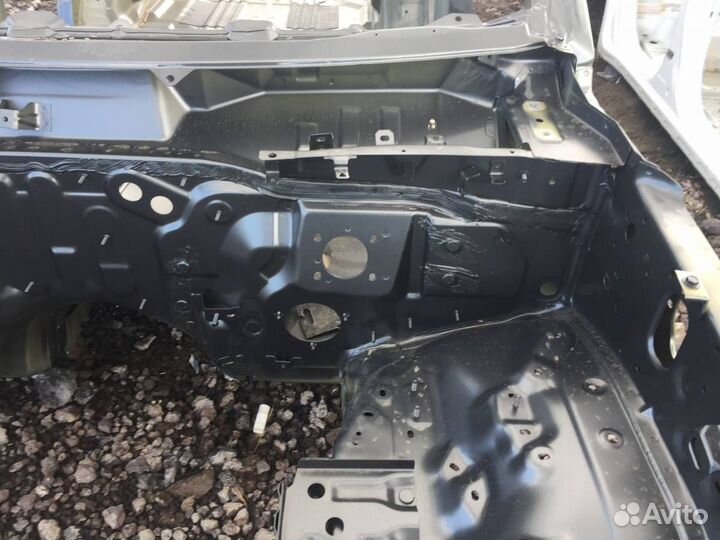 Лонжерон передний левый Mitsubishi Pajero Sport