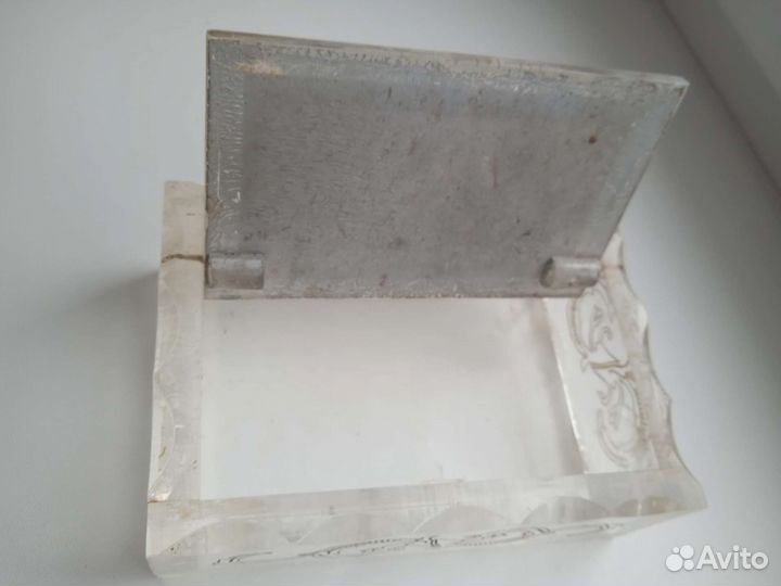 Шкатулка оргстекло старинная