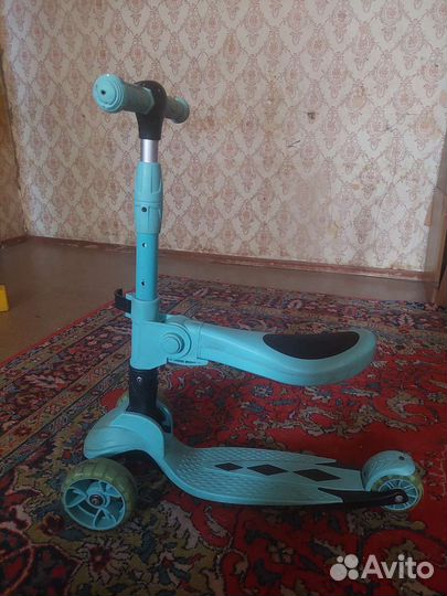 Самокат детский со светящимися колесами