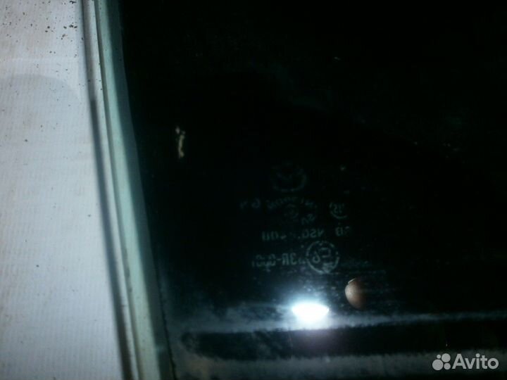 Стекло двери задней правой (Mazda 6)