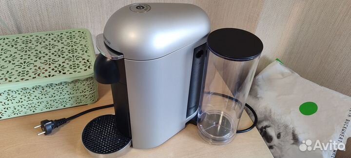 Капсульная кофемашина Nespresso Vertuo Plus
