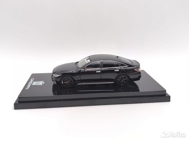 Toyota Crown 220, 1:64, в наличии