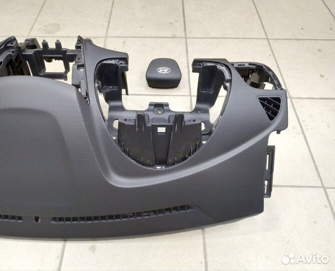 Комплект накладок airbag Hyundai solaris