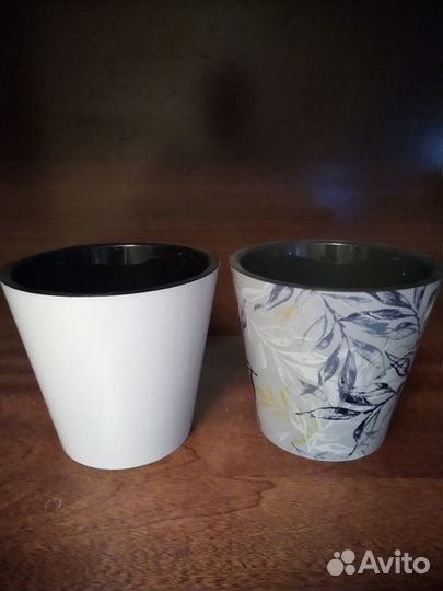 Горшки керамические и пластиковые, б/у