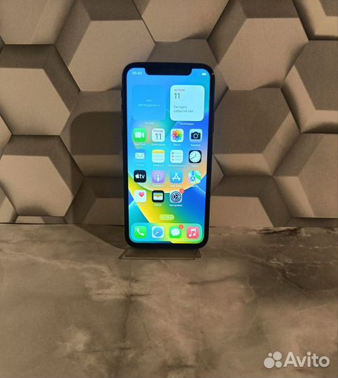 iPhone X, 64 ГБ