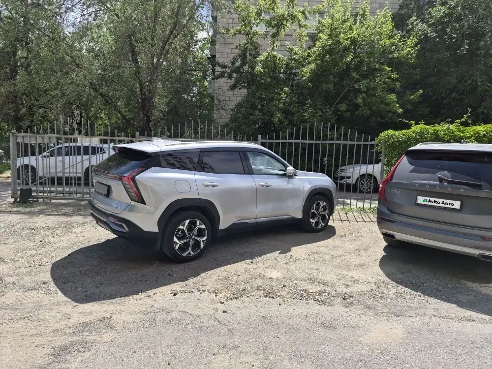 Geely Atlas: фото из отзыва