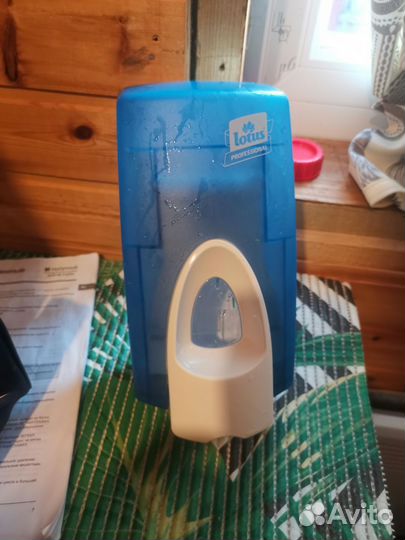 Дозатор для мыла пенного