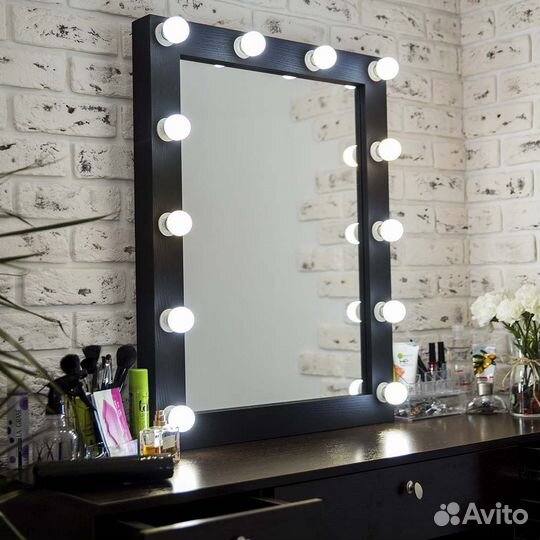 Зеркало с подсветкой настольное или навесное