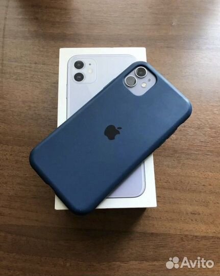 Телефон iPhone 11