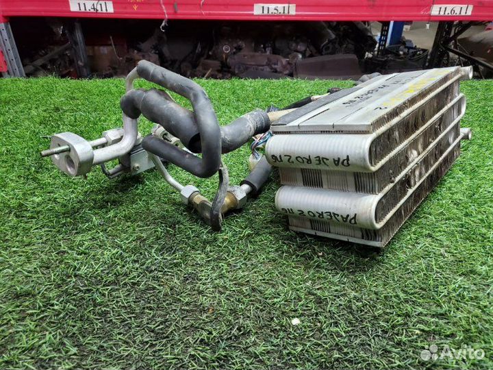 Испаритель кондиционера Mitsubishi Pajero 2