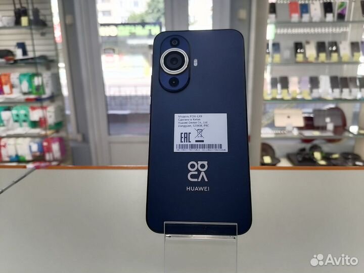 HUAWEI nova 11, 8/256 ГБ