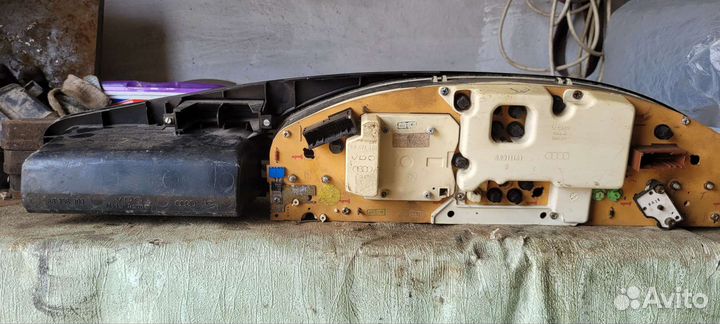 Шиток приборов audi