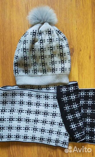 Комплект шапка и шарф для подростка