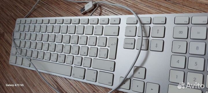 Клавиатура Apple проводная