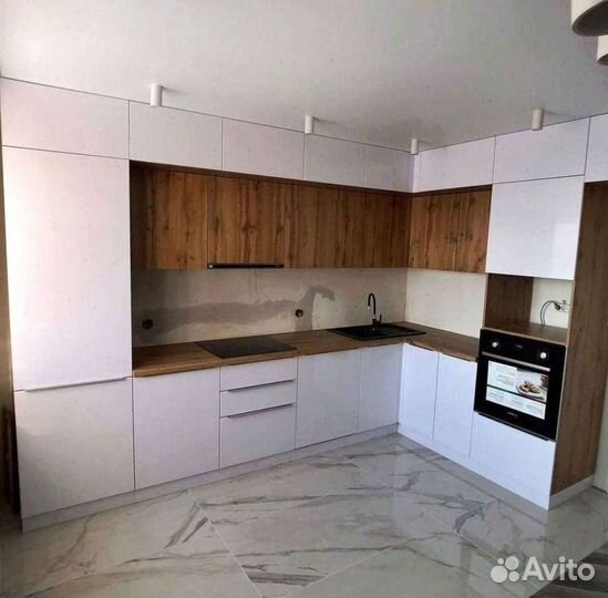 Кухня новая