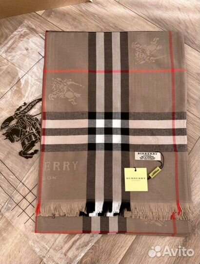 Шарф палантин из кашемира Burberry