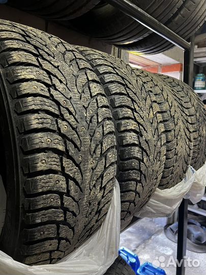 Nokian Tyres Hakkapeliitta 9 SUV 265/50 R20 111T