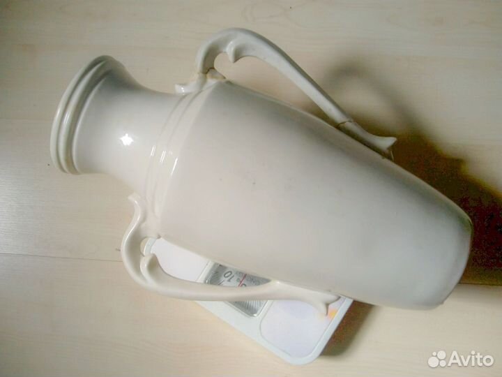 Ваза амфора - оч тяжелая высокая