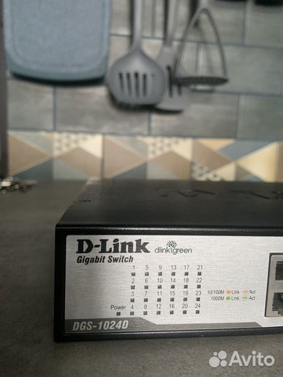 Коммуникатор D Link DGS -1024D