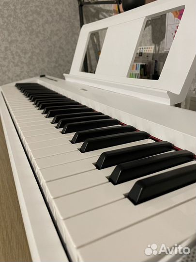 Цифровое пианино yamaha piagerrio NP-12