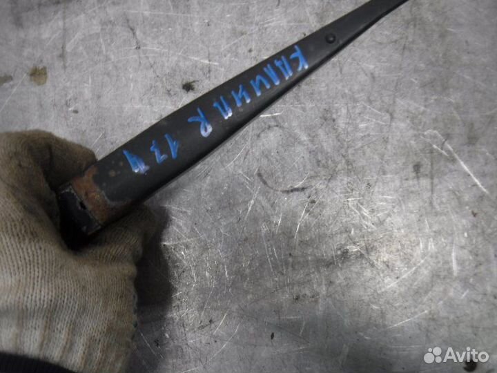 Поводок дворника передний правый Лада Калина 21114