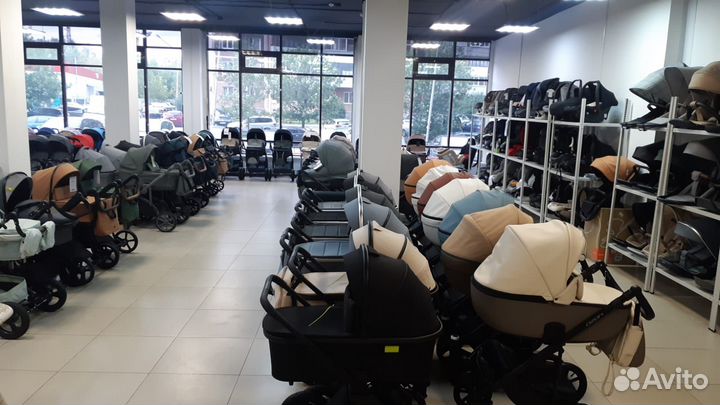 Коляски, кроватки, автокресла, игрушки