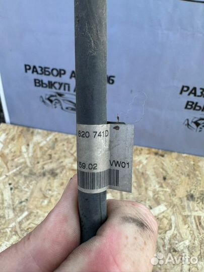 Трубка кондиционера Volkswagen Touareg 4.2 AXQ