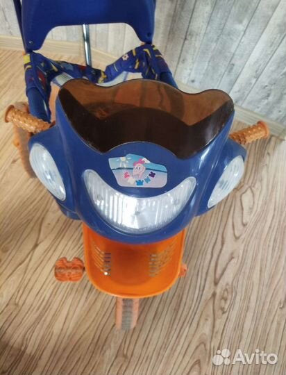 Трехколесный велосипед