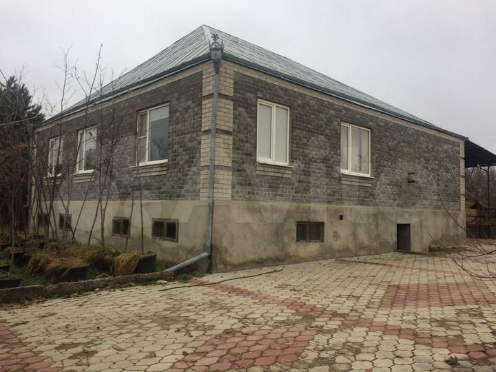 Дом 339 м² на участке 20 сот.