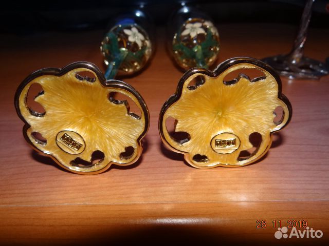 Изысканные бокалы из коллекции Forever