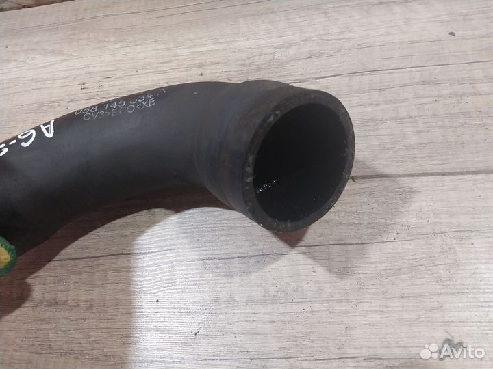 Патрубок интеркулера Audi A6 C5 1.8T