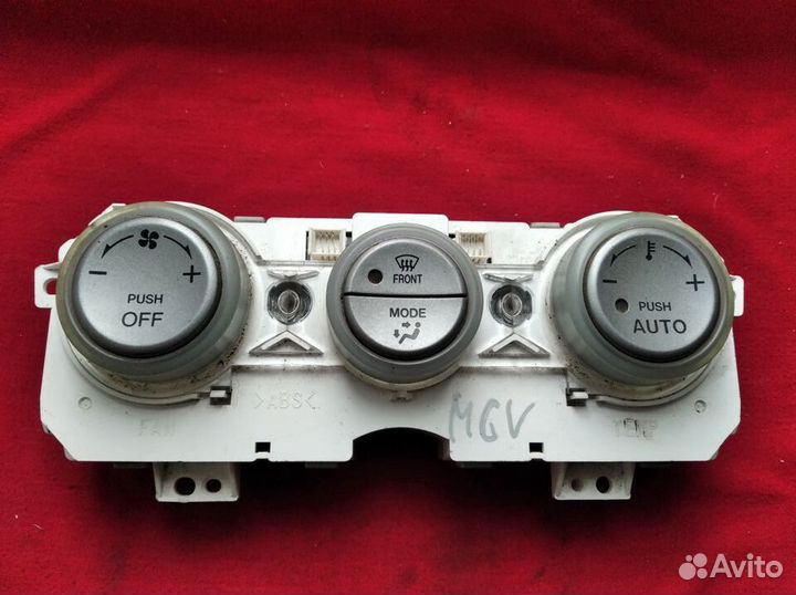 Блок управления климатом Mazda 6 (GG) 2002-2007