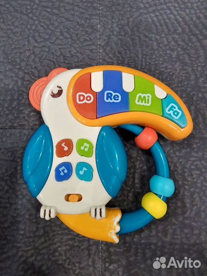 Развивающий столик бизиборд