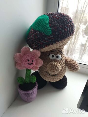 Грибочек из плюшевой пряжи