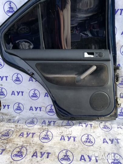 Дверь задняя левая правая Фольксваген Бора