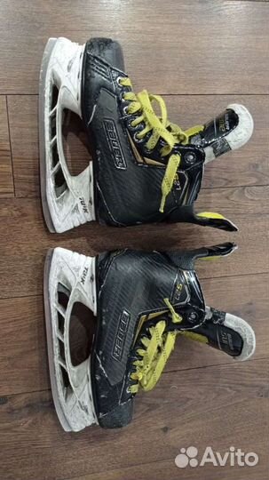 Коньки хоккейные