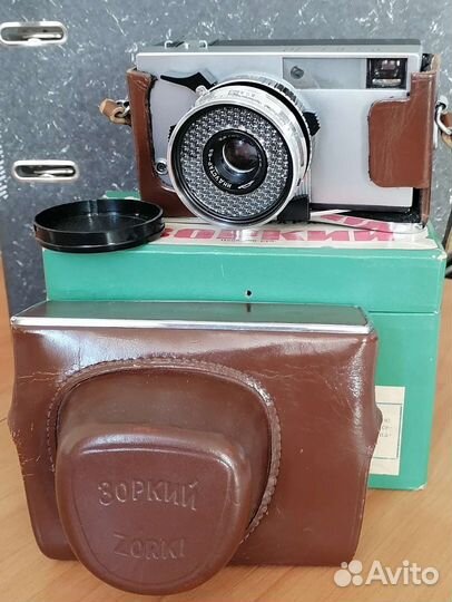 Пленочный фотоаппарат