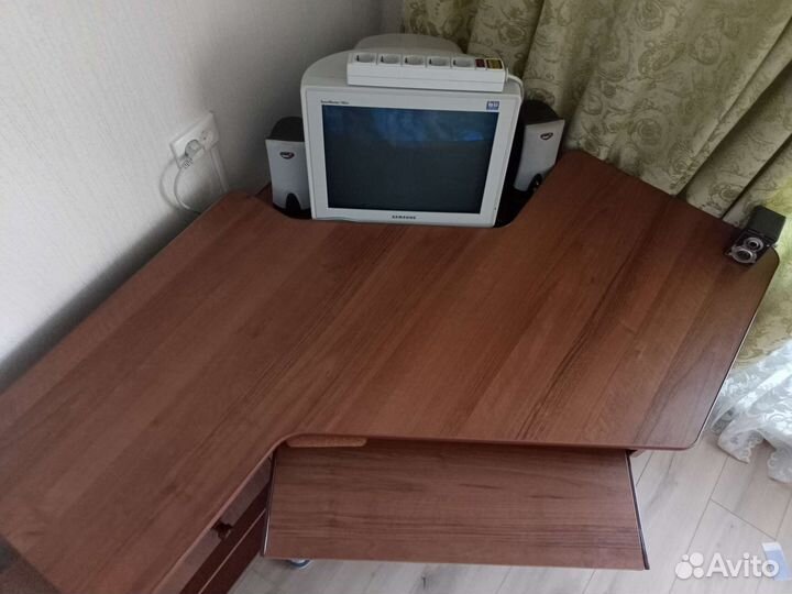 Компьютерный стол бу