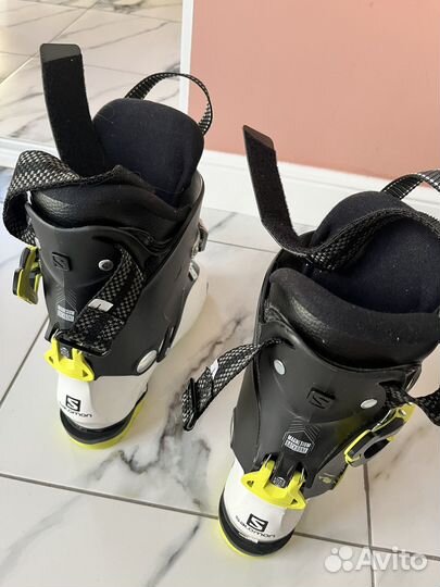 Горнолыжные ботинки женские Salomon