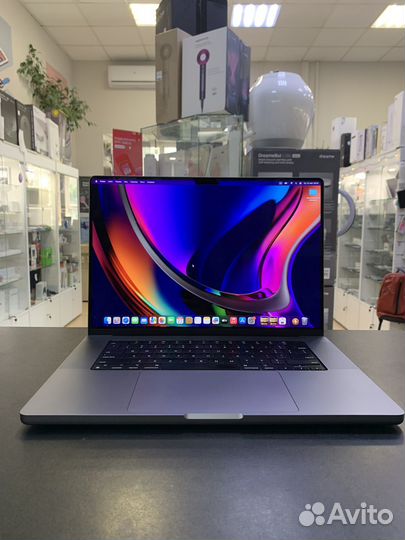 Б/У MacBook Pro 16 (2021 M1Pro/32/512Gb) 18 циклов