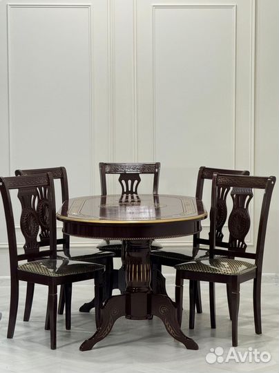 Комплект стол и стулья.Оплата при получении