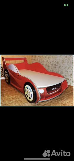 Кроватка- машинка